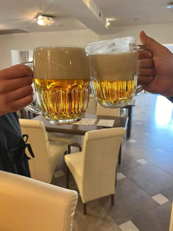Penzion Anesis - Apartmány Turčianske Teplice Esterno foto
